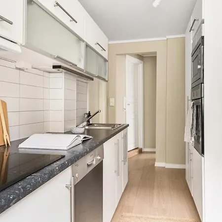 شقة Sentral Med Parkering Og Peis