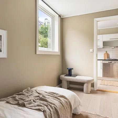 Sentral Med Parkering Og Peis *