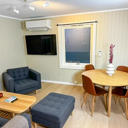 Apartment Sentral Med Parkering Og Peis Bergen