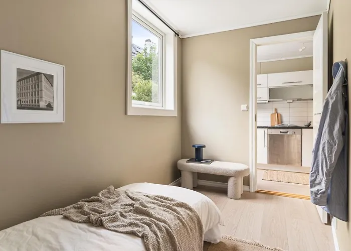 Sentral Med Parkering Og Peis *