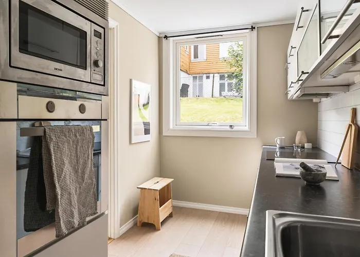 Apartment Sentral Med Parkering Og Peis *